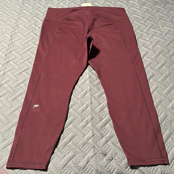 Fabletics Define High-Waisted 7/8 Bright Burgundy Leggings, NWT’s, Size XXL/1X - Picture 4 of 9